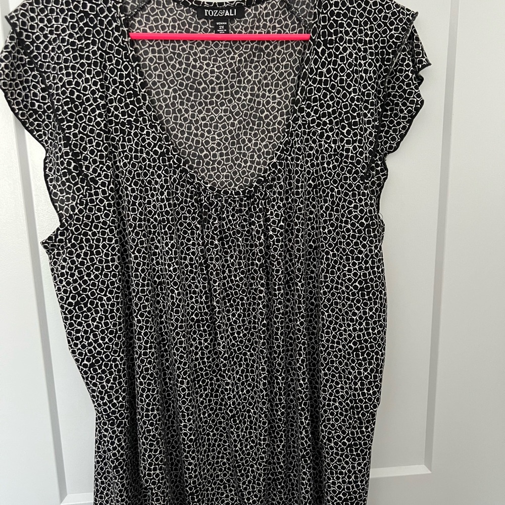 Roz & Ali Patterned Top